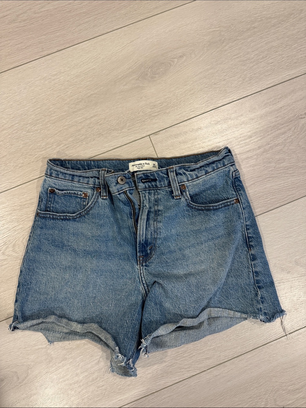 Abercrombie & Fitch The Dad Short High Rise